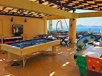 Otel Royal Heights *