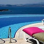 Royal Heights Hotell *