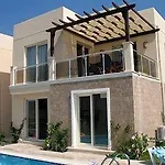 Royal Heights Hotell